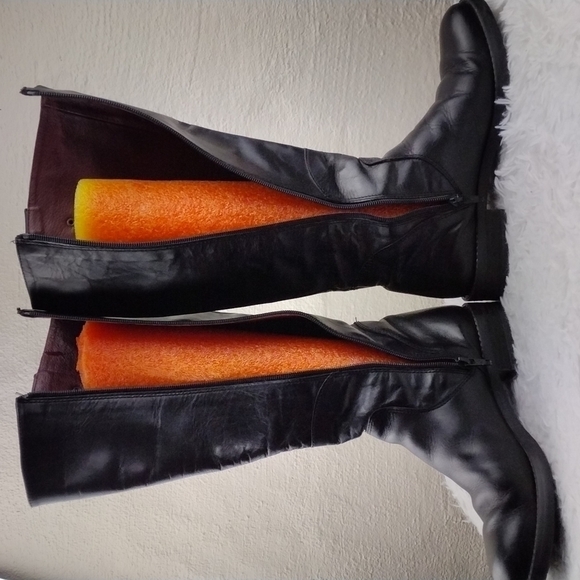 Pie Libre Italian Black Leather Almond Toe Side Zipper Low Heel Casual Tall Boot - Picture 4 of 13